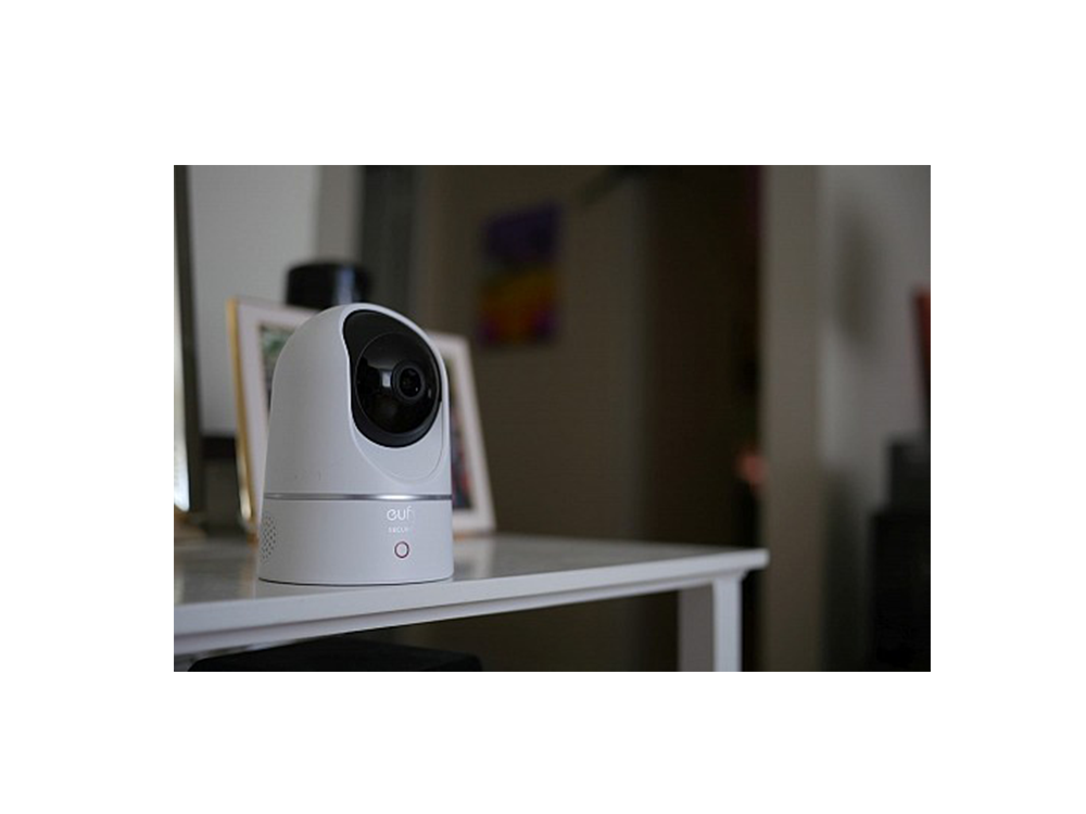 Anker Eufy Indoor Camera 2K Pan & Tilt White Robots Cyprus Nicosia Limassol Famagusta Paphos Larnaca bg