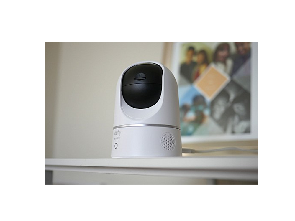 Anker Eufy Indoor Camera 2K Pan & Tilt White Robots Cyprus Nicosia Limassol Famagusta Paphos Larnaca off